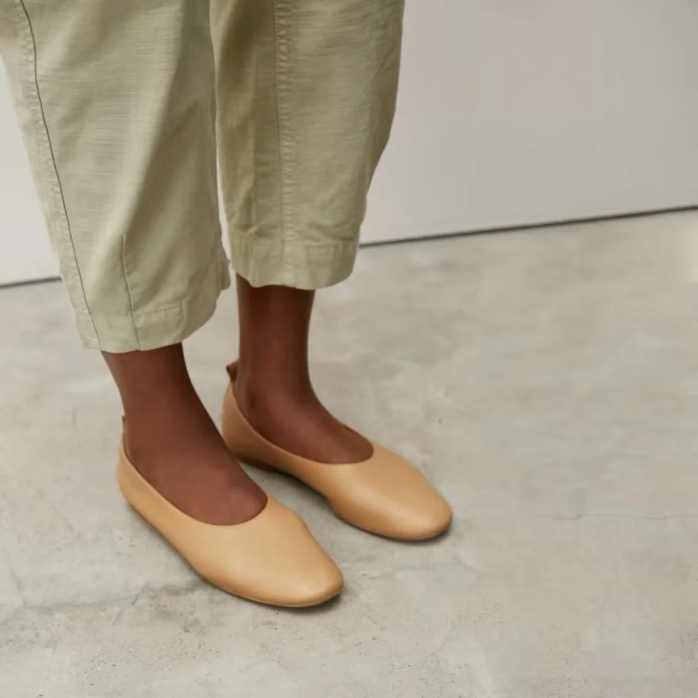 Everlane Tan Leather Ballet Flats